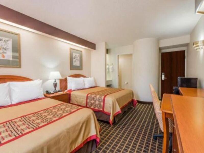Days Inn By Wyndham Yadkinville Buitenkant foto