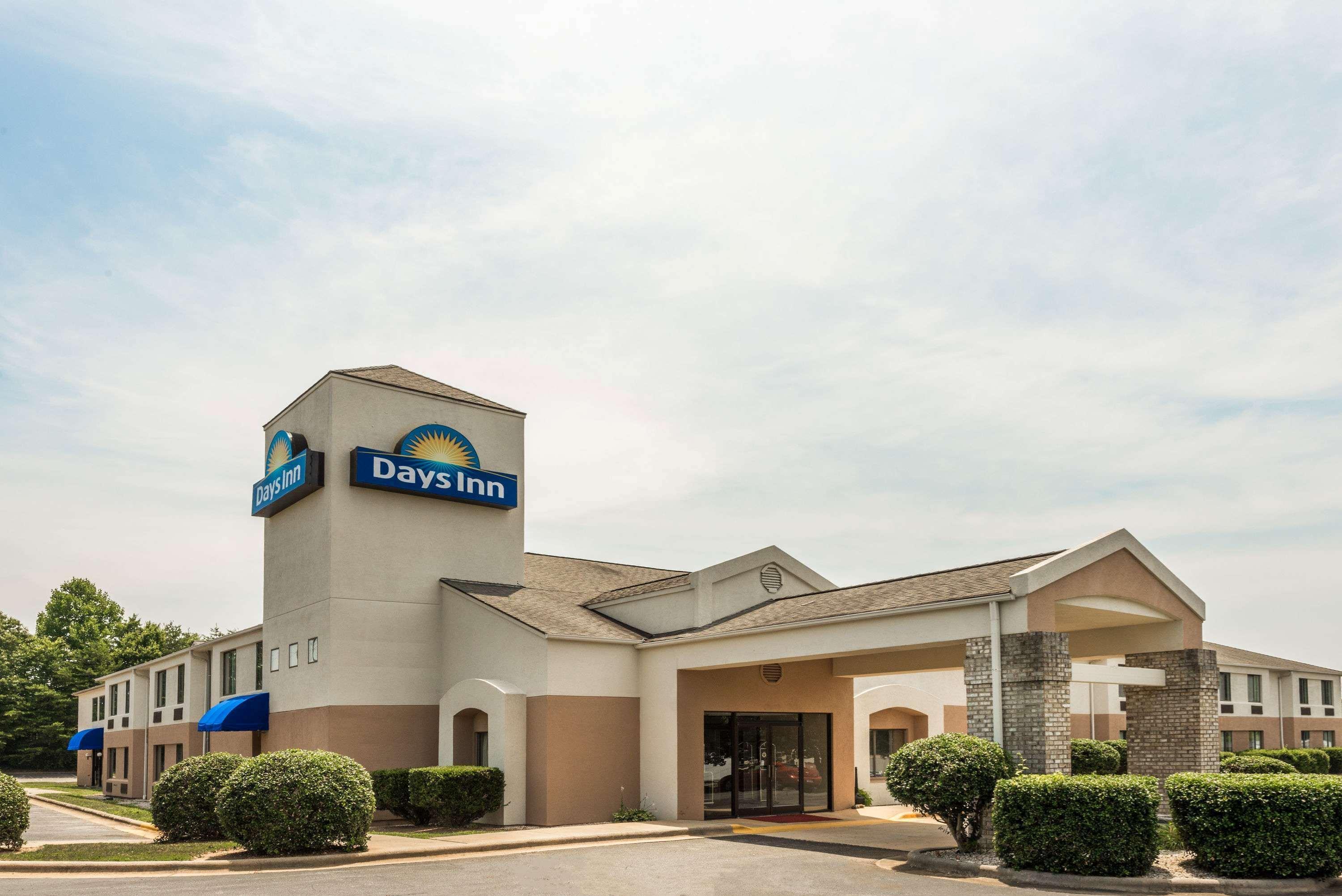 Days Inn By Wyndham Yadkinville Buitenkant foto
