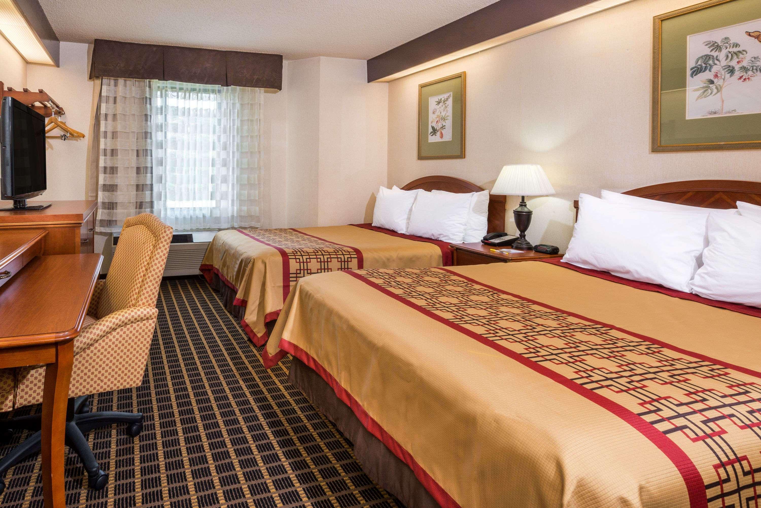 Days Inn By Wyndham Yadkinville Buitenkant foto