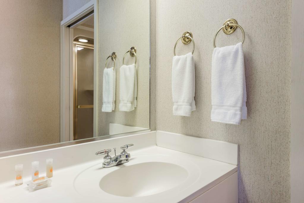 Days Inn By Wyndham Yadkinville Buitenkant foto
