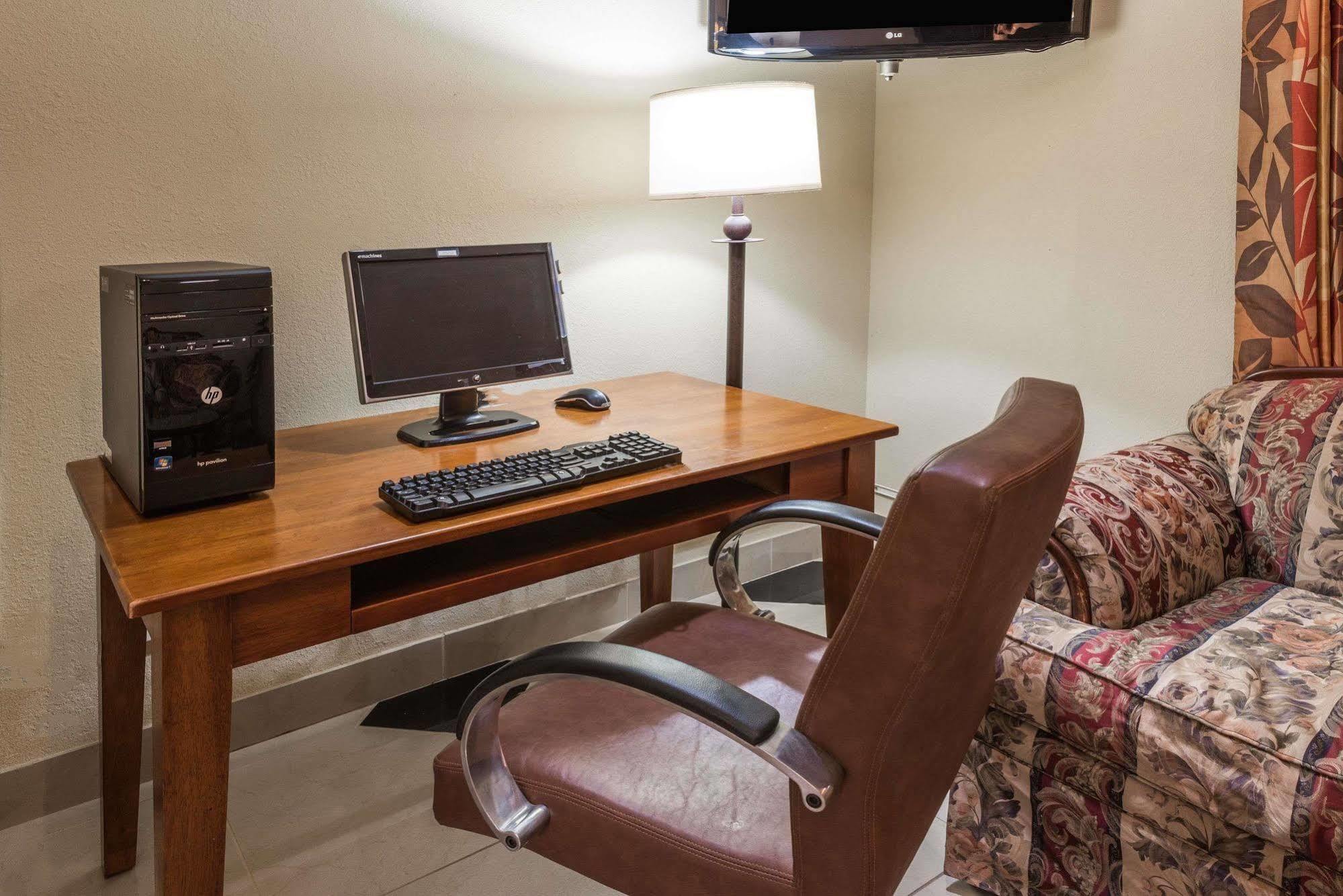 Days Inn By Wyndham Yadkinville Buitenkant foto